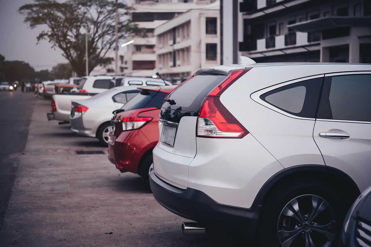 Five Questions about Parking that You Need to Ask before You Sign an Apartment Lease