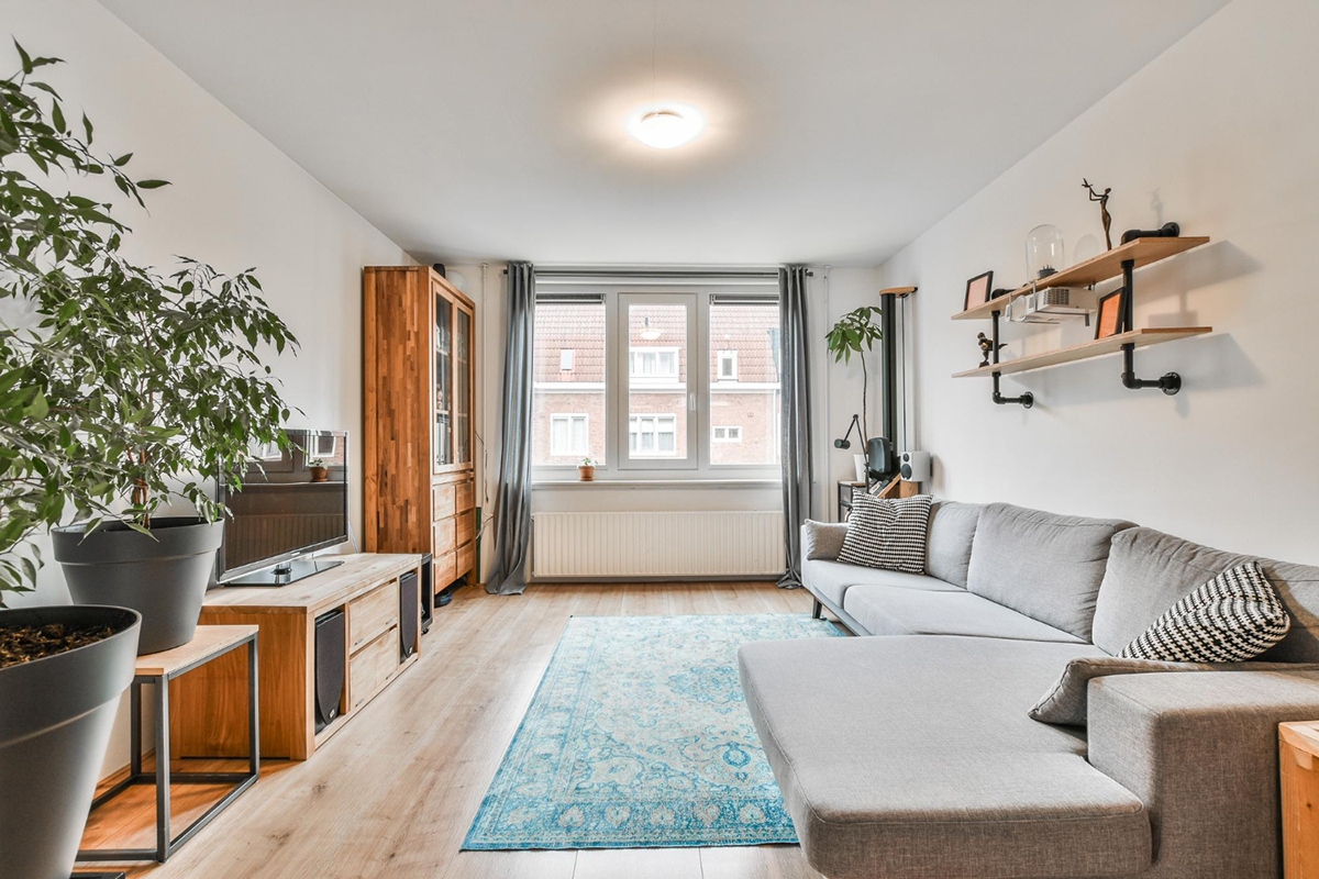 Tricks to Make a Small Apartment Bedroom Look Bigger